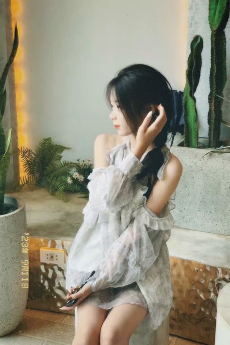 嗯～寶貝你的胸好軟奶罩脫了視頻